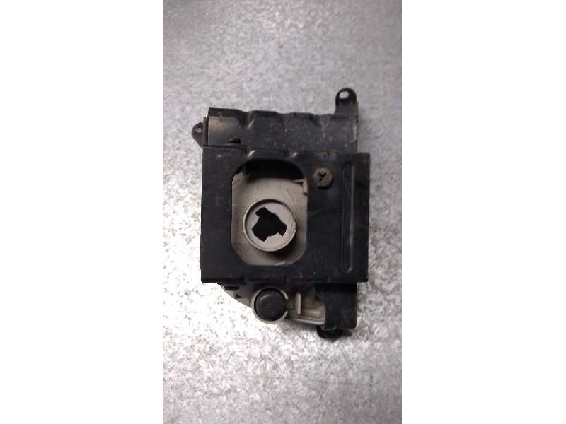 Recambio de faro antiniebla izquierdo para chevrolet nubira berlina 1.6 cat referencia OEM IAM   