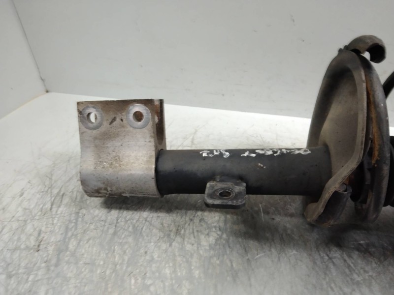 Recambio de amortiguador delantero izquierdo para peugeot 307 break / sw (s1) sw pack referencia OEM IAM    Recambio de amortiguador delantero izquierdo para peugeot 307 break / sw (s1) sw pack referencia OEM IAM