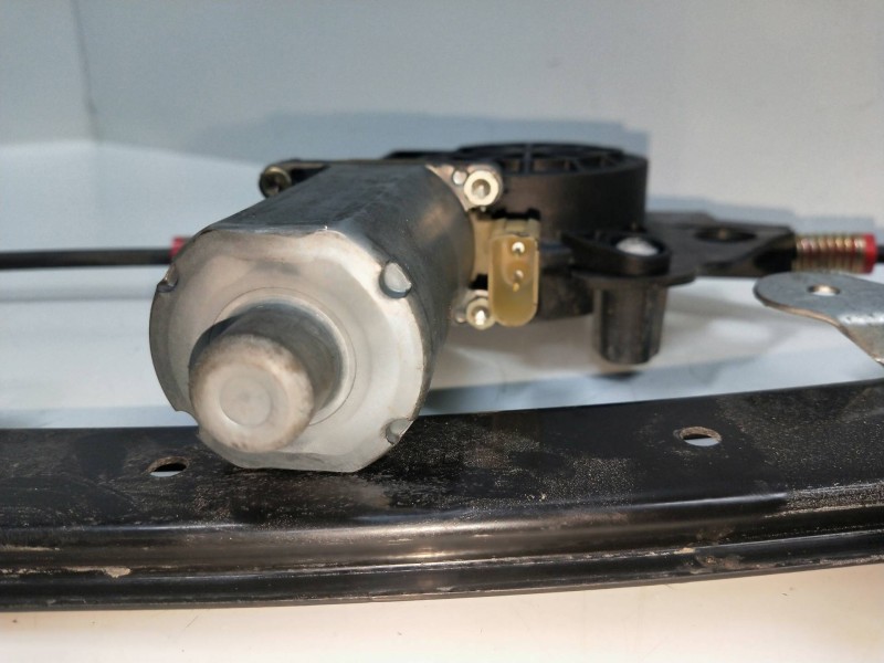 Recambio de elevalunas delantero derecho para ford fiesta (cbk) 1.4 tdci cat referencia OEM IAM   5P