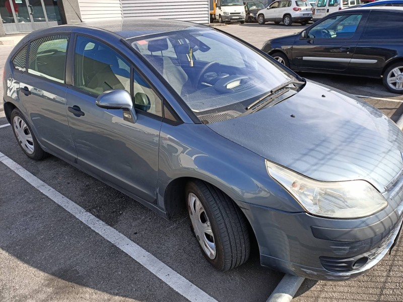 citroen c4 berlina del año 2005