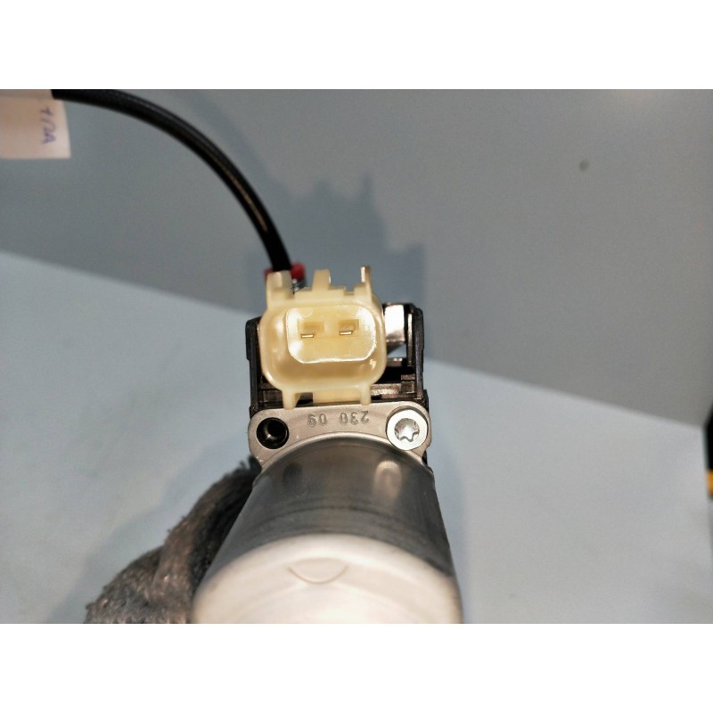 Recambio de elevalunas trasero derecho para ford fiesta (cb1) 1.6 tdci cat referencia OEM IAM 8A6114553A  5P