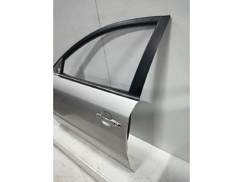 Recambio de puerta delantera izquierda para hyundai sonata (nf) 2.4 style referencia OEM IAM   