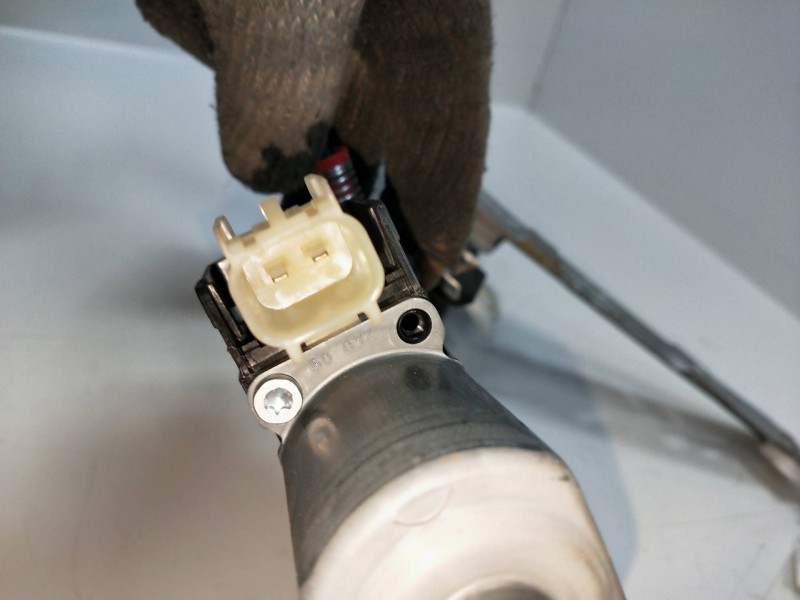 Recambio de elevalunas trasero izquierdo para ford fiesta (cb1) 1.6 tdci cat referencia OEM IAM 8A6114A389A  5P