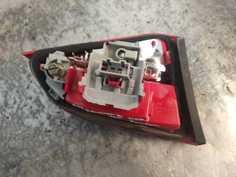 Recambio de piloto trasero derecho interior para audi a4 avant (8k5) (2008) básico referencia OEM IAM 8K9945094B  LED