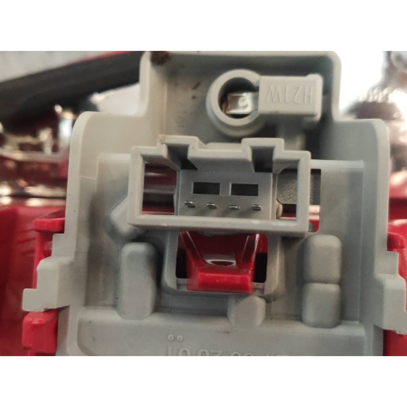 Recambio de piloto trasero derecho interior para audi a4 avant (8k5) (2008) básico referencia OEM IAM 8K9945094B  LED