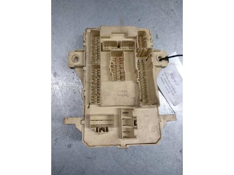 Recambio de caja reles / fusibles para hyundai i30 1.6 crdi cat referencia OEM IAM 919501H51010  