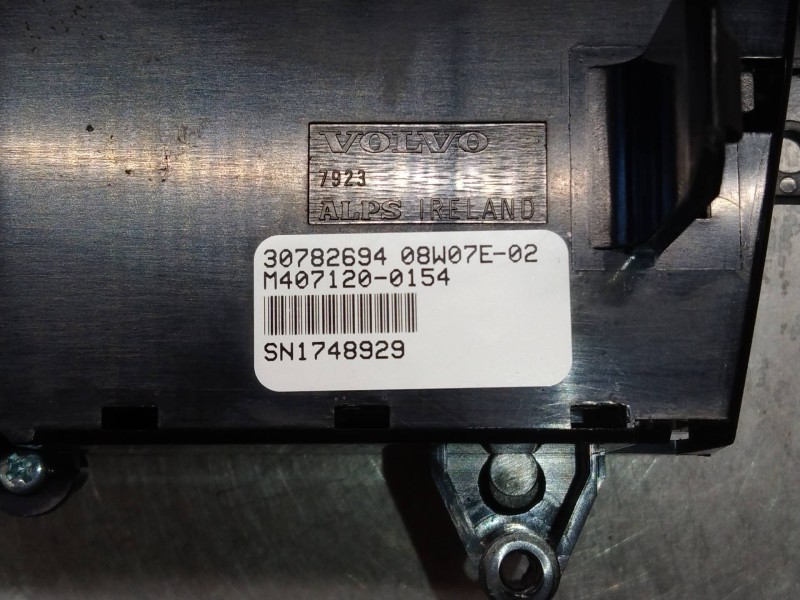 Recambio de mando calefaccion / aire acondicionado para volvo s60 berlina 2.4 cat referencia OEM IAM 30782694  