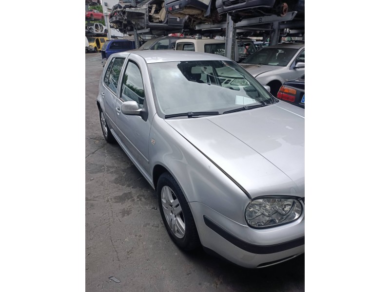 volkswagen golf iv berlina (1j1) del año 2004