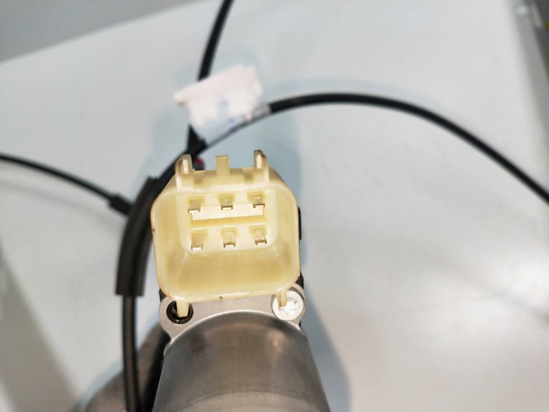 Recambio de elevalunas delantero derecho para ford fiesta (ccn) 1.25 16v cat referencia OEM IAM 8A6114553B  3P