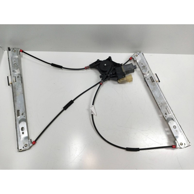 Recambio de elevalunas delantero izquierdo para ford fiesta (ccn) 1.25 16v cat referencia OEM IAM 8A6114A389B  3P