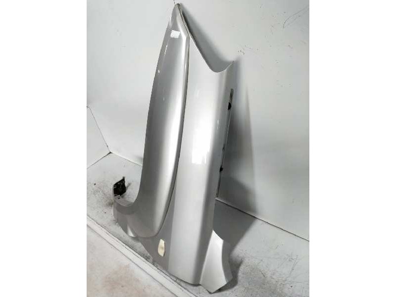 Recambio de aleta delantera izquierda para kia sportage 2.0 cat referencia OEM IAM   