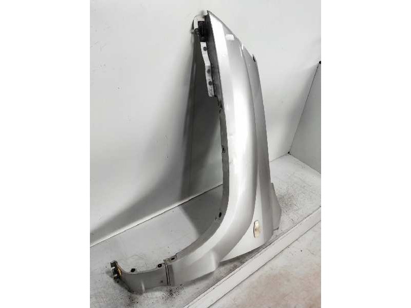 Recambio de aleta delantera izquierda para kia sportage 2.0 cat referencia OEM IAM   