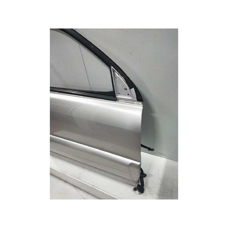 Recambio de puerta delantera derecha para kia sportage 2.0 cat referencia OEM IAM   