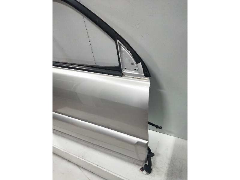 Recambio de puerta delantera derecha para kia sportage 2.0 cat referencia OEM IAM   