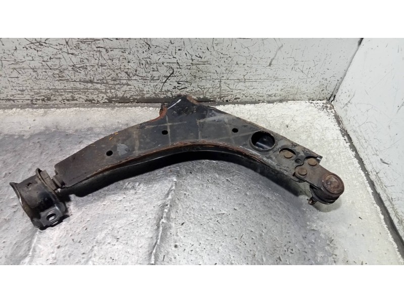 Recambio de brazo suspension inferior delantero izquierdo para daewoo lanos se referencia OEM IAM   