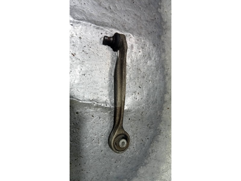 Recambio de brazo suspension superior delantero derecho para audi a6 berlina (4b2) 2.5 tdi quattro referencia OEM IAM   
