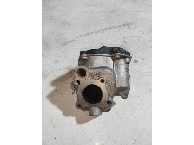 Recambio de valvula egr para mercedes clase e (w212) familiar 250 cdi blueefficiency (212.203) referencia OEM IAM A6511400160 A2