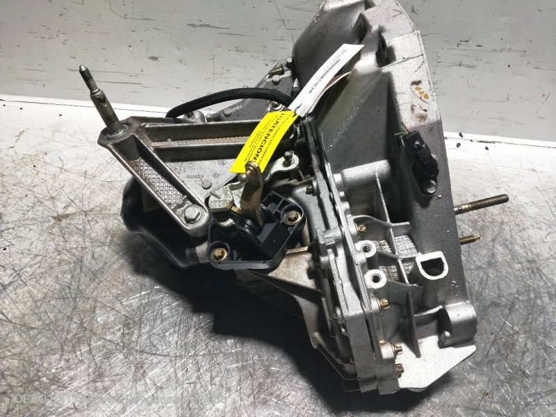Recambio de caja cambios para renault clio iii 1.4 16v referencia OEM IAM JH3172 S035962 