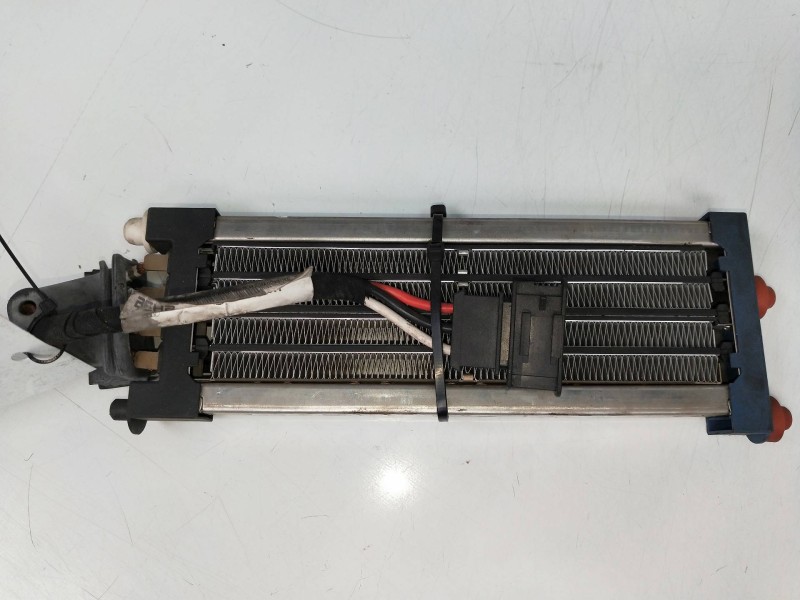Recambio de resistencia calefaccion para volkswagen passat berlina (3b3) 1.9 tdi referencia OEM IAM 8E1963235   Recambio de resistencia calefaccion para volkswagen passat berlina (3b3) 1.9 tdi referencia OEM IAM 8E1963235
