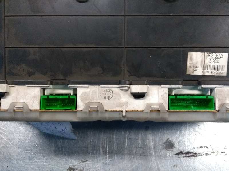 Recambio de cuadro instrumentos para isuzu trooper 3.0 dti cat referencia OEM IAM 8972196793 IS0040050 IE200K