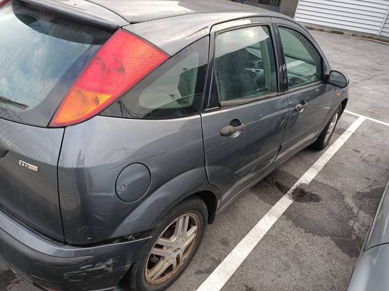 ford focus berlina (cak) del año 2002