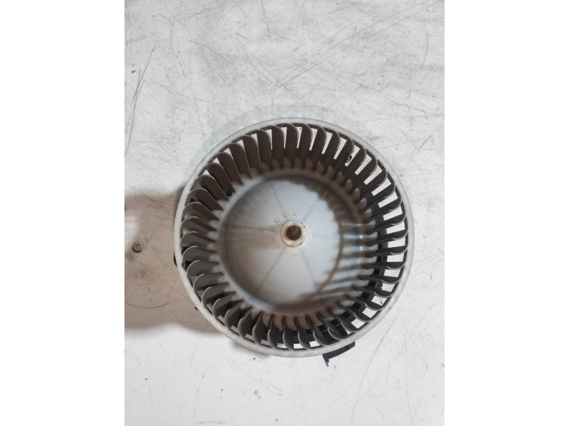 Recambio de motor calefaccion para mercedes clase e (w212) familiar 250 cdi blueefficiency (212.203) referencia OEM IAM V2425002