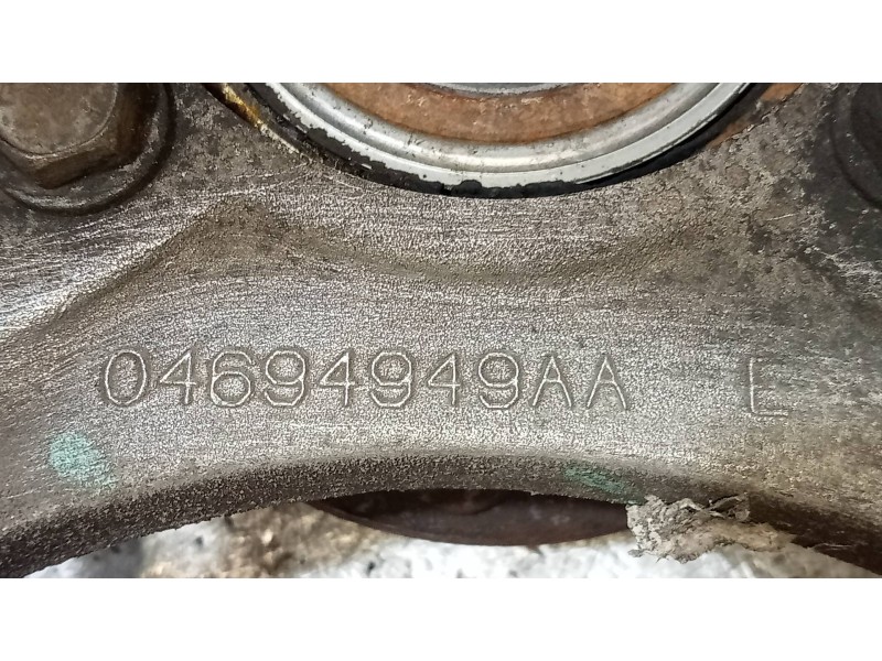 Recambio de mangueta delantera izquierda para chrysler voyager (rg) 2.5 crd lx referencia OEM IAM 04694949AA  