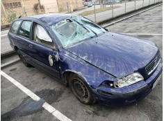 volvo v40 familiar del año 2002