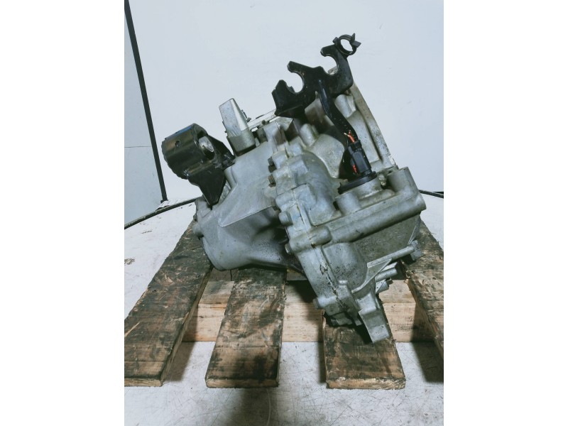 Recambio de caja cambios para chrysler neon (pl) 1.6 le referencia OEM IAM TTU165104862 P04668611AC AJ083193