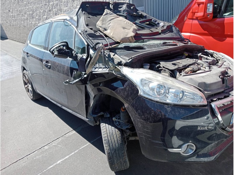 peugeot 208 del año 2015