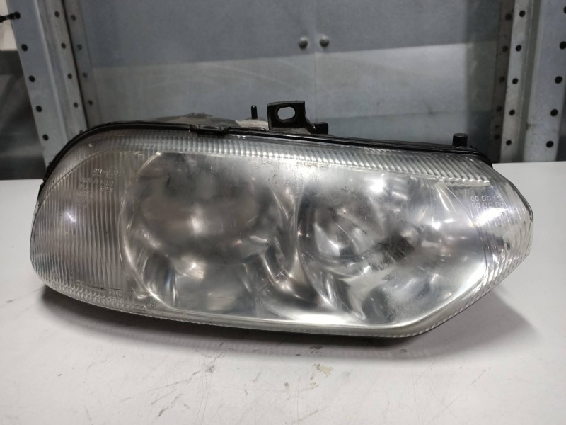 Recambio de faro derecho para alfa romeo 146 1.6 luxe referencia OEM IAM   