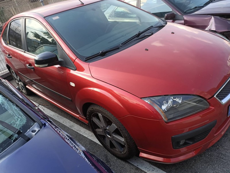 ford focus berlina (cap) del año 2006