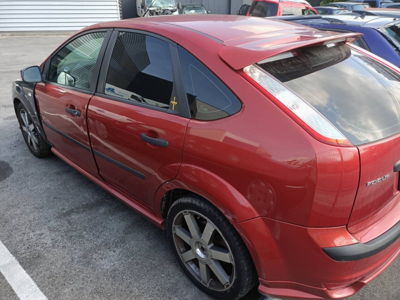 ford focus berlina (cap) del año 2006