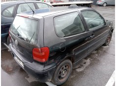 volkswagen polo berlina (6n2) del año 2000 2