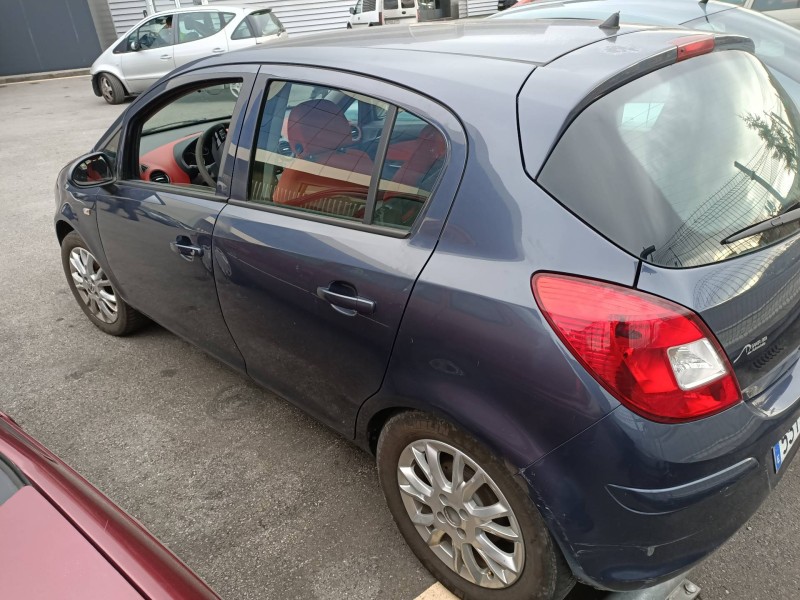 opel corsa d del año 2009