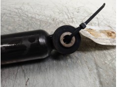 Recambio de amortiguador trasero para peugeot 107 1.0 cat (384f) referencia OEM IAM    2