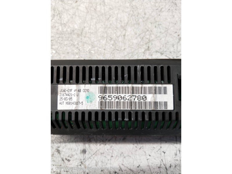 Recambio de pantalla multifuncion para citroen c4 coupe vtr referencia OEM IAM 9659062780  