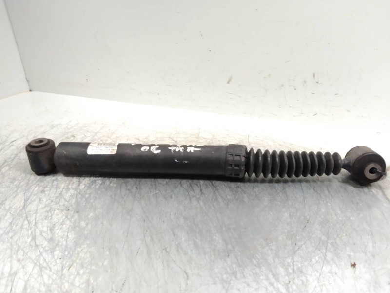 Recambio de amortiguador trasero para peugeot 207 sport referencia OEM IAM   