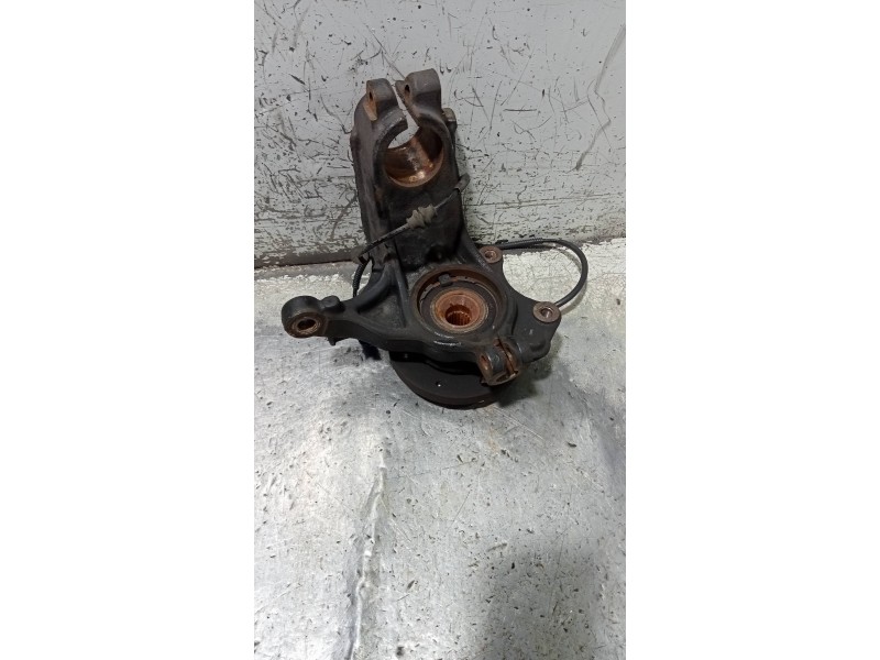Recambio de mangueta delantera izquierda para citroen c4 cactus 1.6 blue-hdi fap referencia OEM IAM   