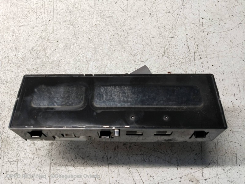 Recambio de pantalla multifuncion para renault scenic rx4 (ja0) 1.9 dci referencia OEM IAM P8200142416  