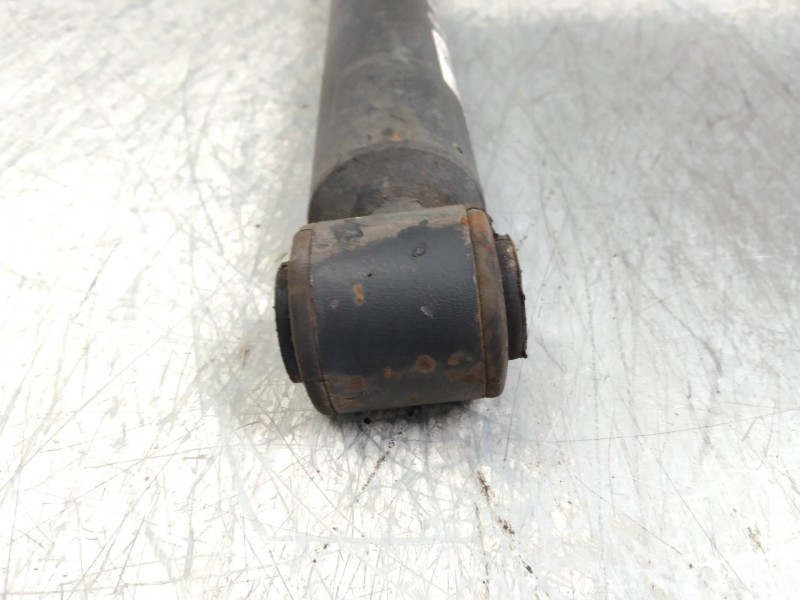 Recambio de amortiguador trasero para peugeot 207 sport referencia OEM IAM   