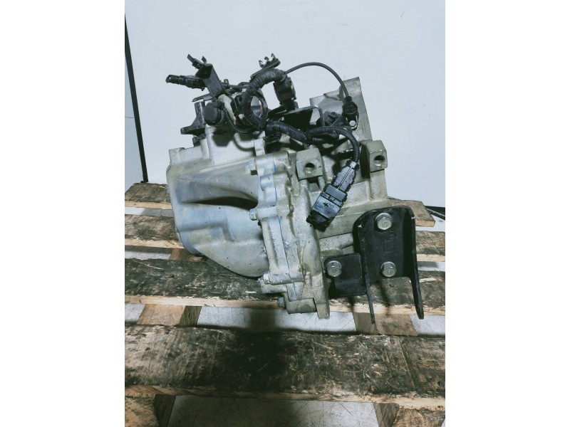 Recambio de caja cambios para hyundai getz (tb) 1.5 crdi referencia OEM IAM P81759 687820 