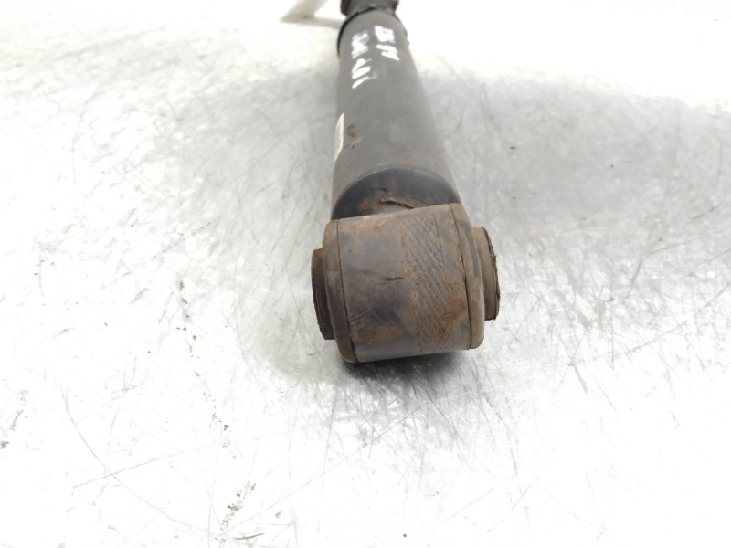 Recambio de amortiguador trasero para peugeot 207 xs referencia OEM IAM   