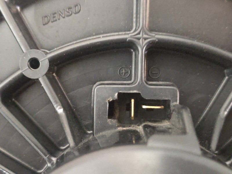 Recambio de motor calefaccion para mitsubishi grandis (na0w) 2.0 di-d inform referencia OEM IAM 1940001610  