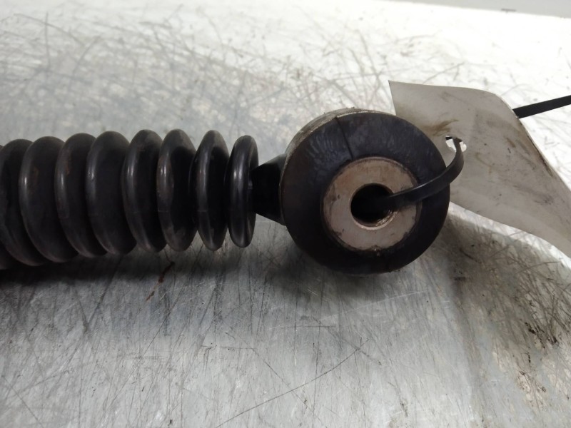 Recambio de amortiguador trasero para peugeot 208 1.6 e-hdi fap referencia OEM IAM   