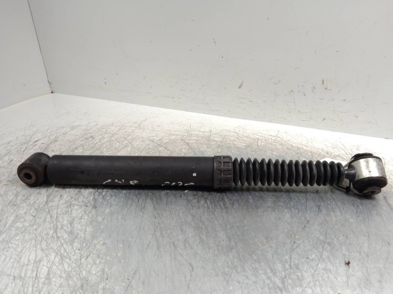 Recambio de amortiguador trasero para peugeot 208 1.6 e-hdi fap referencia OEM IAM   