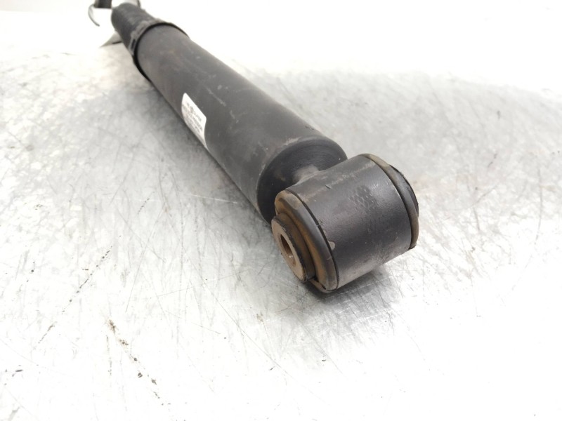 Recambio de amortiguador trasero para peugeot 208 1.6 e-hdi fap referencia OEM IAM   