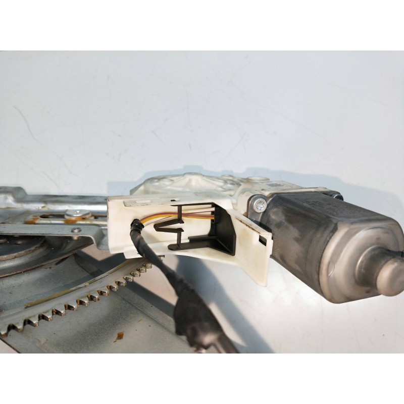 Recambio de elevalunas delantero derecho para ford focus berlina (cap) 1.6 tdci cat referencia OEM IAM 4M5T14553 995209101 5P R