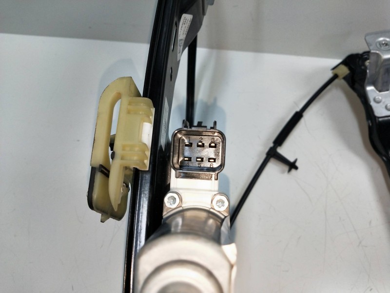 Recambio de elevalunas delantero izquierdo para ford focus lim. st referencia OEM IAM A65064112  5P