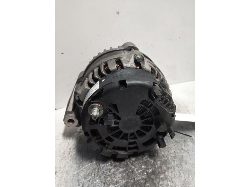 Recambio de alternador para ssangyong rodius xdi trend referencia OEM IAM A6541540302  